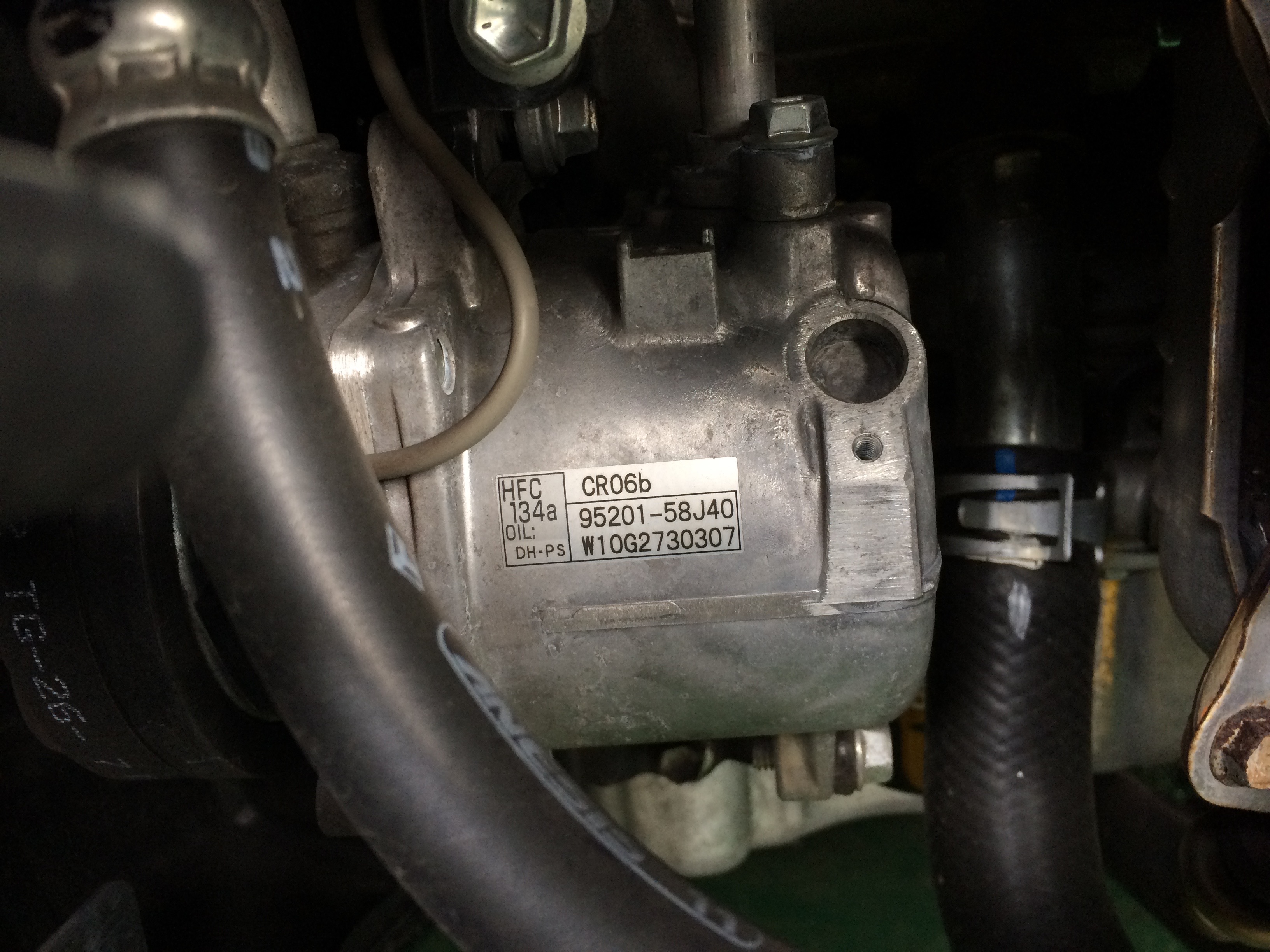 リコールNo.3765　スズキ　エアコンコンプレッサロックによるエンジン停止不具合対策の車両での確認方法