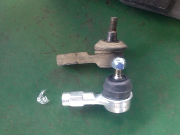 タイロッドエンドとは？ ステアリング機構の部品 - MHO ENGINEERING