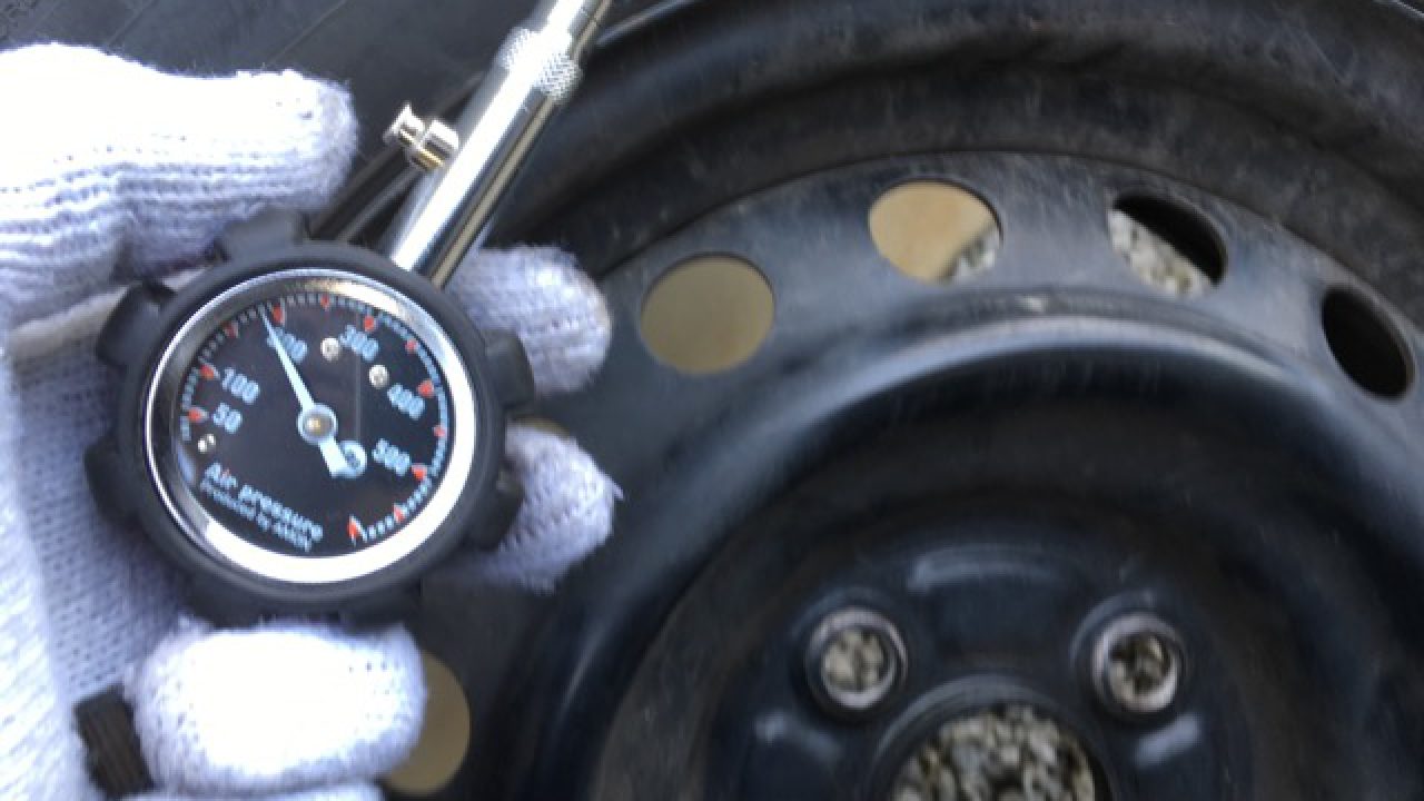 タイヤ交換時にはエアーバルブも交換しよう Mho Engineering タイヤ交換時にはエアーバルブも交換しよう Mho Engineering