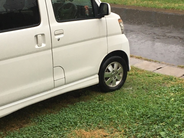 台風で車は大丈夫 大雨後の車の点検 エンジンがかからない原因など Mho Engineering