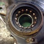 車両火災につながる危険性!ハブキャップの点検とベアリンググリスに要注意!