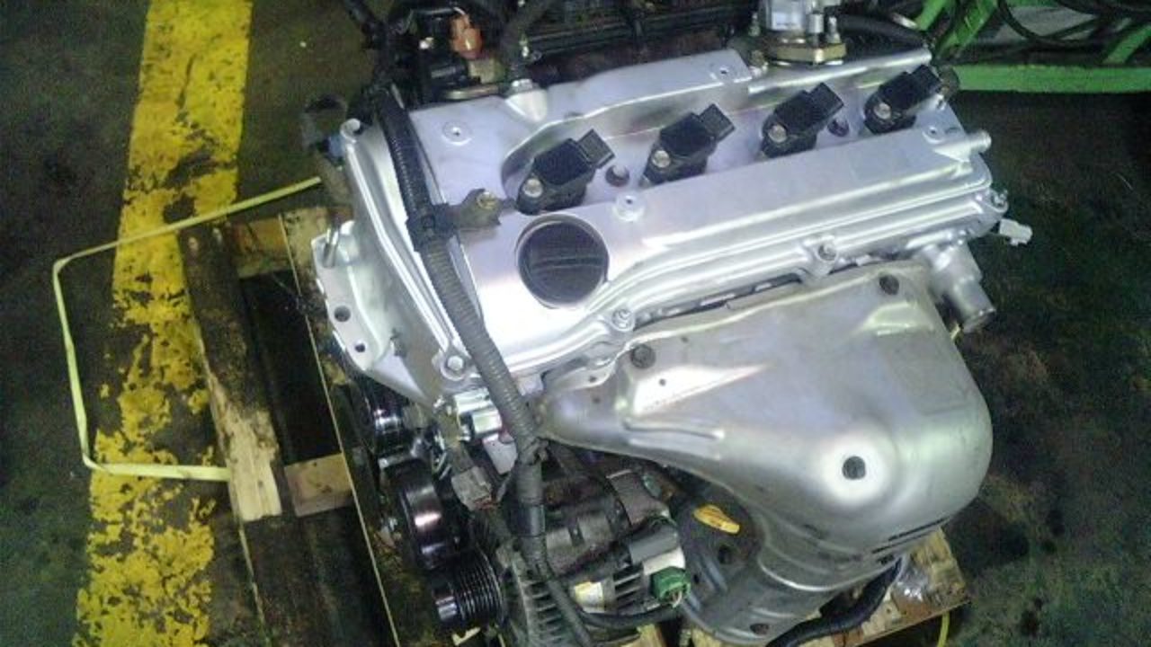 10万キロオーバーの車でも普通のオイル交換でいい 10万キロを超え車のオイル交換方法とは Mho Engineering 10万キロオーバーの車でも普通のオイル交換でいい 10万キロを超え車のオイル交換方法とは Mho Engineering