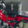 ハンターカブにタンデムシート状態でリヤボックスを取り付けてみた