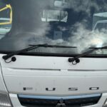 三菱ふそう、キャンターFDA50のフロントガラス交換は約13万円