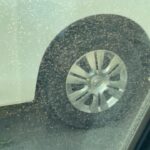 「古いトヨタ車でも無料交換できる可能性!ドアガラスが白く曇る人は2028年8月までにディーラーへ」