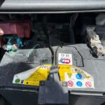 猛暑が終われば安心?実はこれから怖い「夏に弱った車のバッテリー」突然エンジンがかからなくなる前に