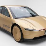 ハンドルもペダルもないテスラ「Cybercab」が日本初公開!実用化すれば車検制度も根底から変わる?